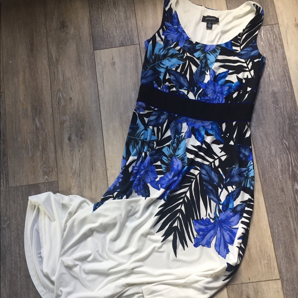 R&M Richards mid-calf dress. Perfect for summer!☀️